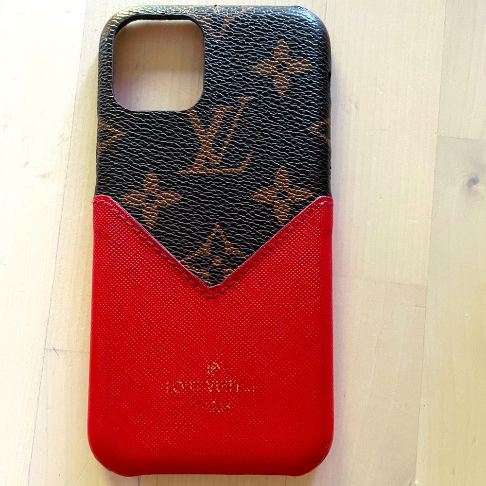 iPhone X Louis Vuitton case